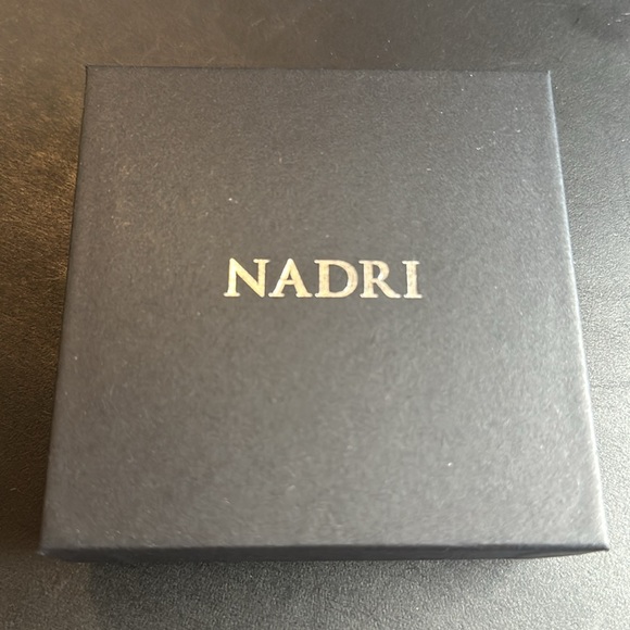 Nadri Green Cubic Zirconia Tennis Bracelet NWT - Picture 7 of 7